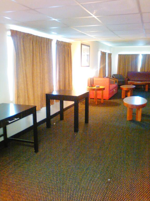 Cozy Crest Motel Уайлдууд Крест Екстериор снимка